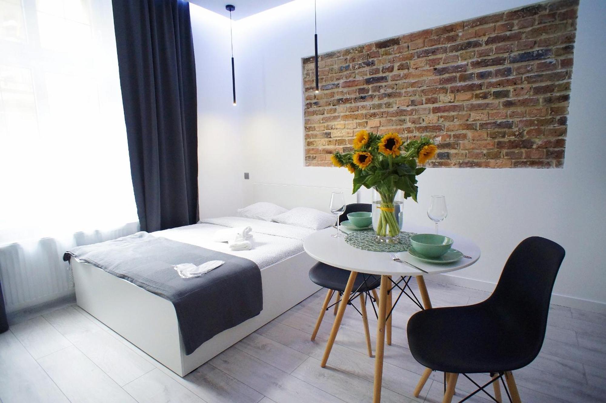 Polonia Art Apartments In The City Center Katowice Ngoại thất bức ảnh