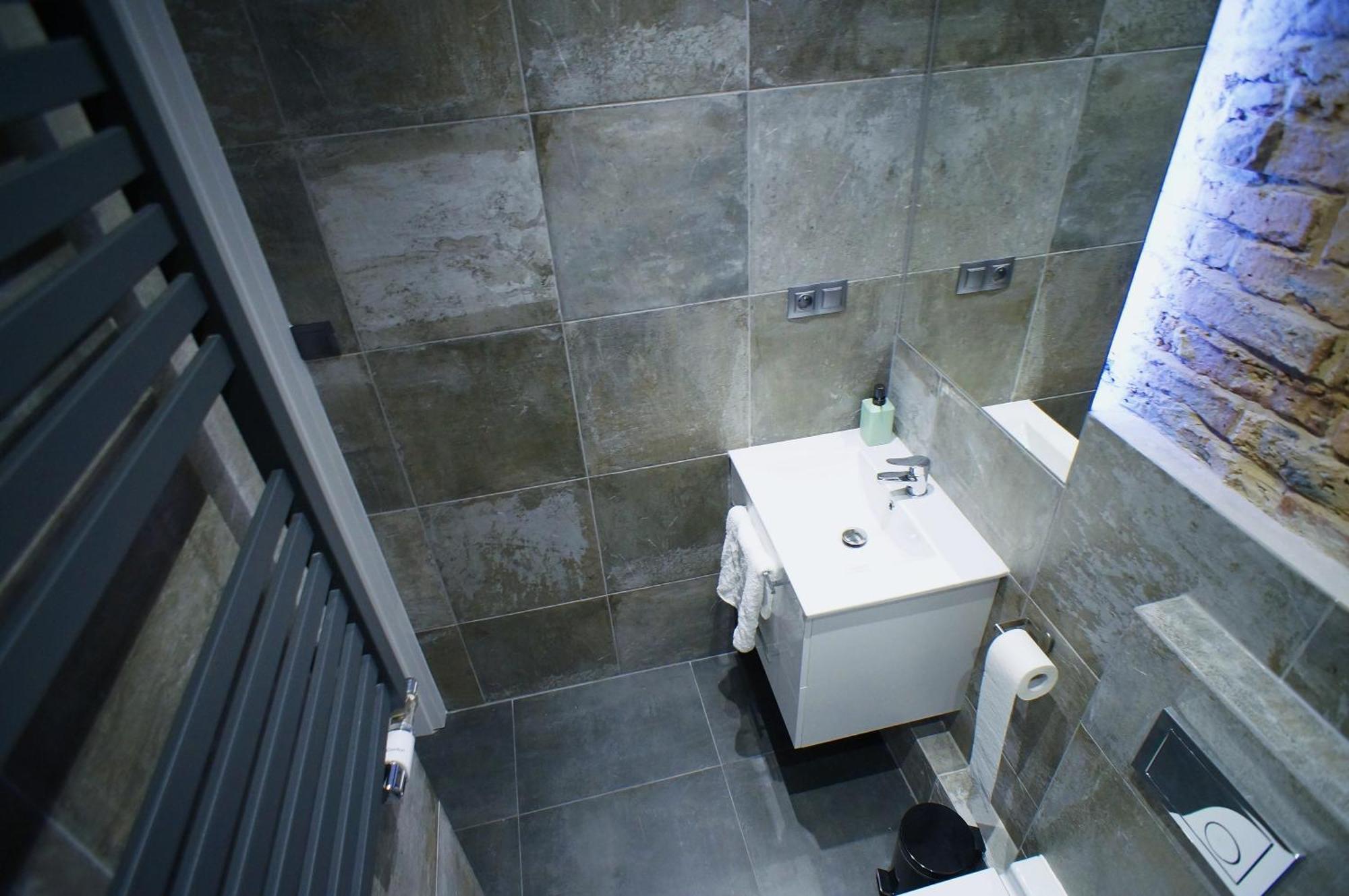 Polonia Art Apartments In The City Center Katowice Ngoại thất bức ảnh
